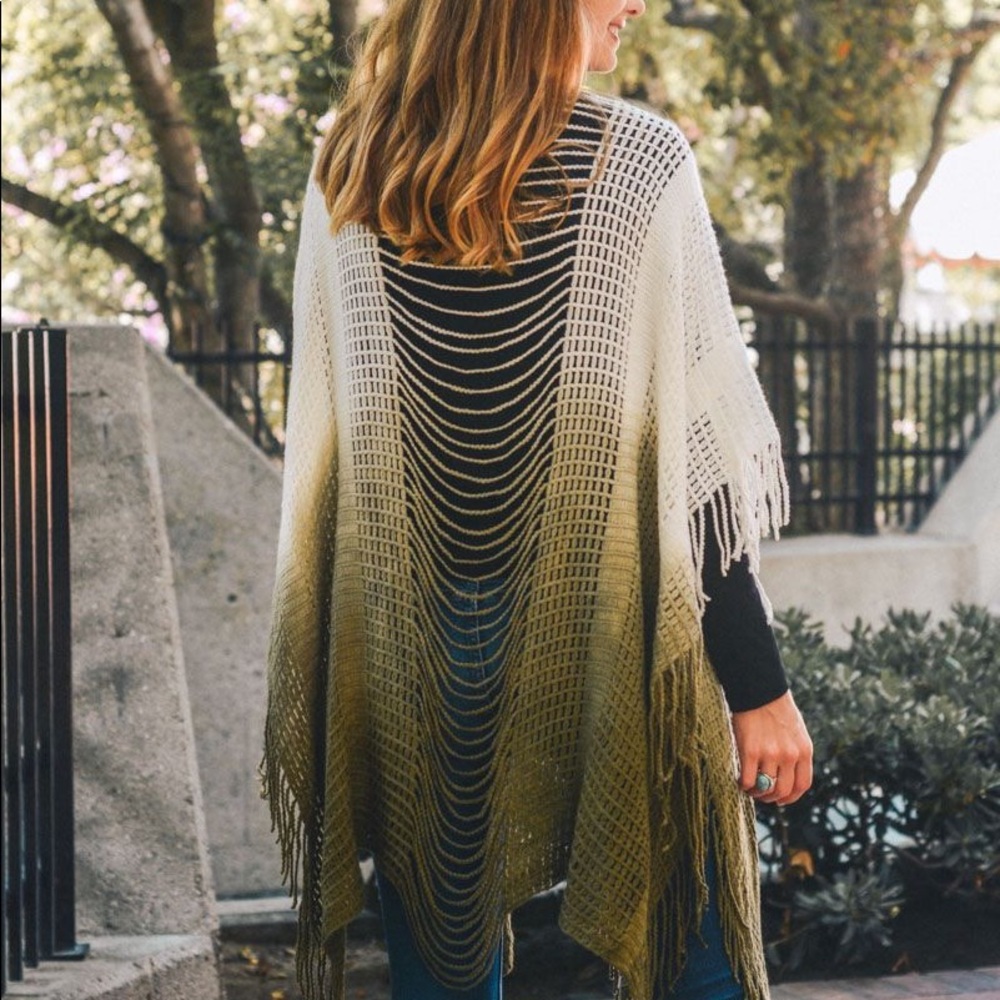 Beautiful Ombré Fringe Knit Kimono